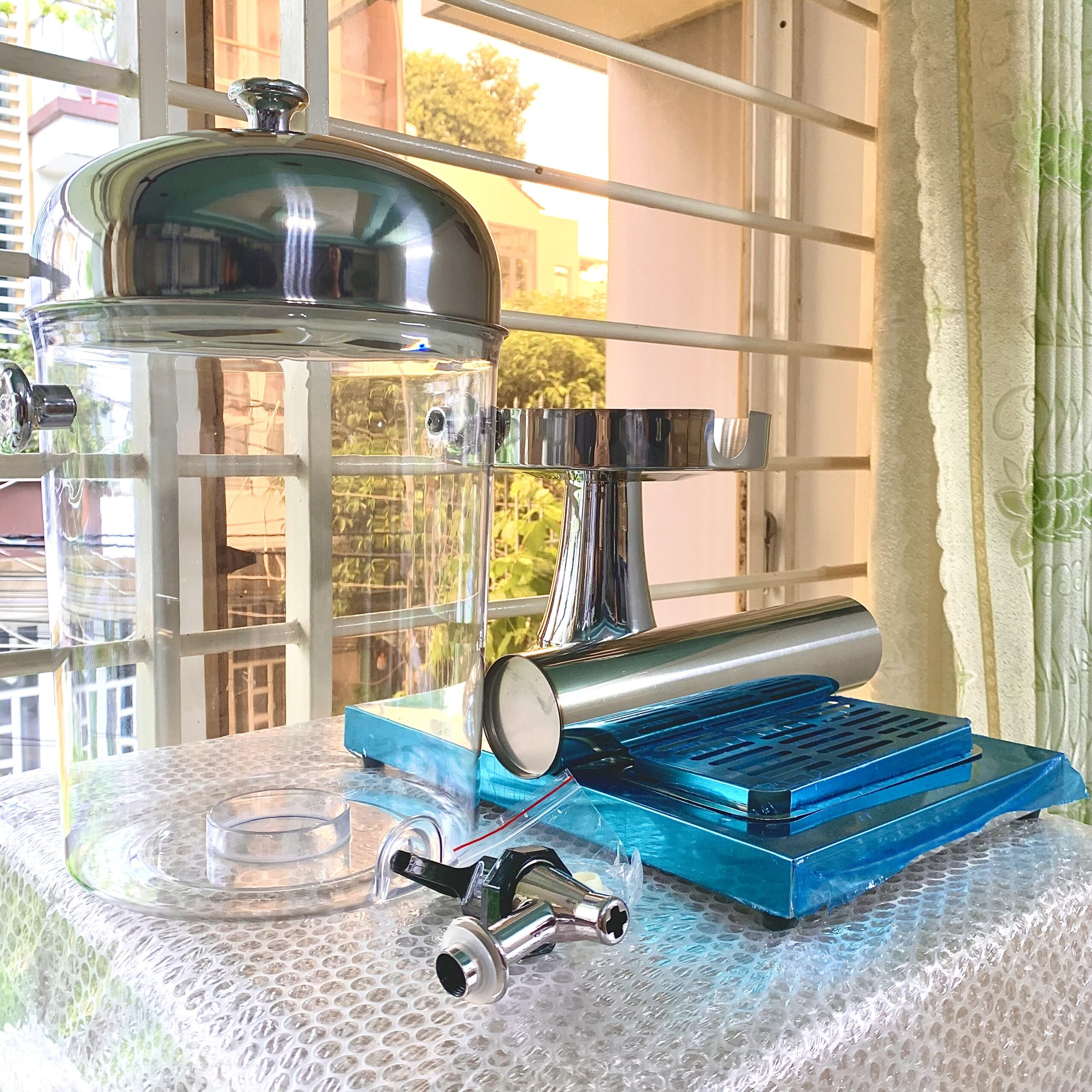 binh-dung-nuoc-trai-cay-8l